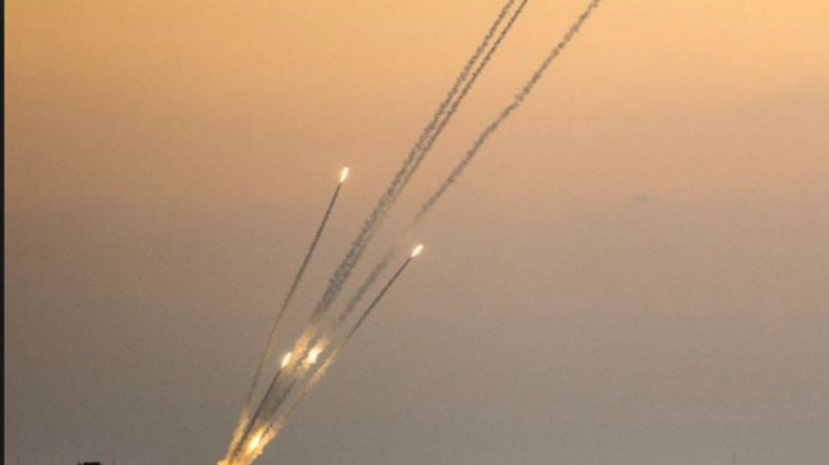 Une roquette tirée depuis Gaza en direction d'Israël en juillet 2014.
