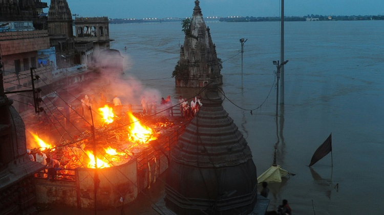Varanasi stampede: President Mukherjee writes to UP Governor condoling loss of lives