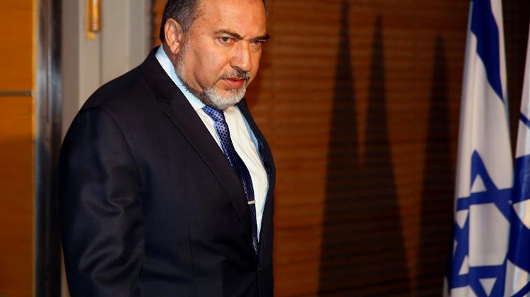 Le ministre des Affaires étrangères israélien Avigdor Lieberman à Jérusalem le 25 novembre 2013