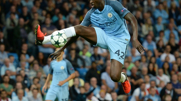 لاعب الوسط العاجي يحيى توريه مع مانشستر سيتي في 24 اب/اغسطس 2016