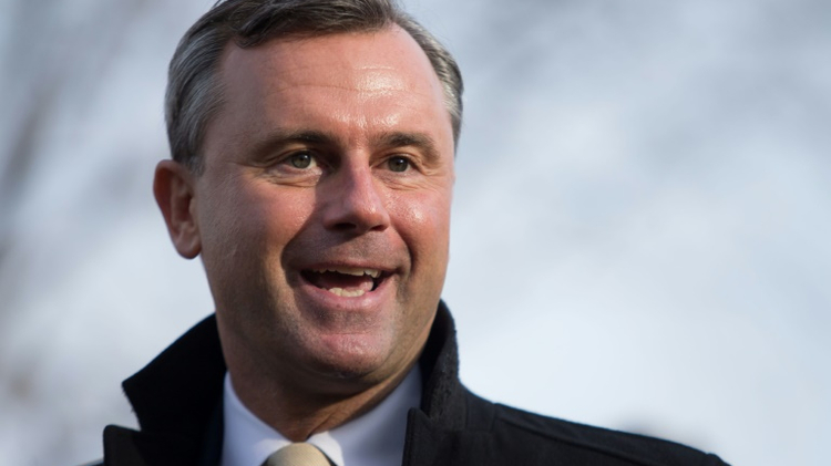 Norbert Hofer après avoir voté à Pinkafeld, le 4 décembre 2016