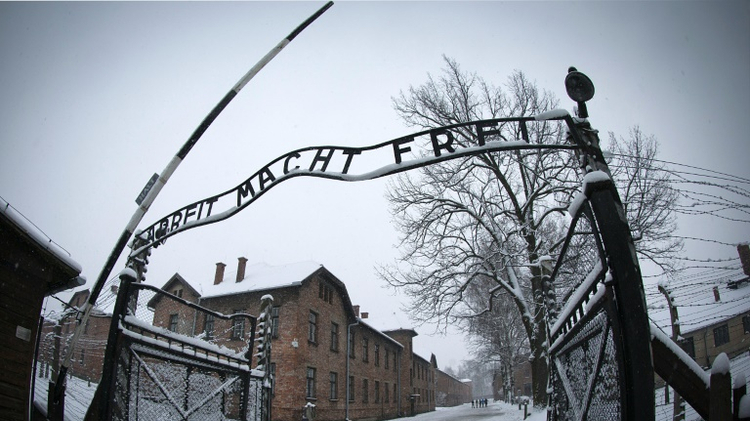 L'entrée du camp d'Auschwitz-Birkenau, le 25 janvier 2015 en Pologne