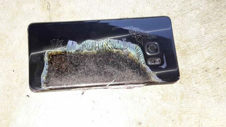 جهاز نوت 7 بعد ان انفجرت البطارية