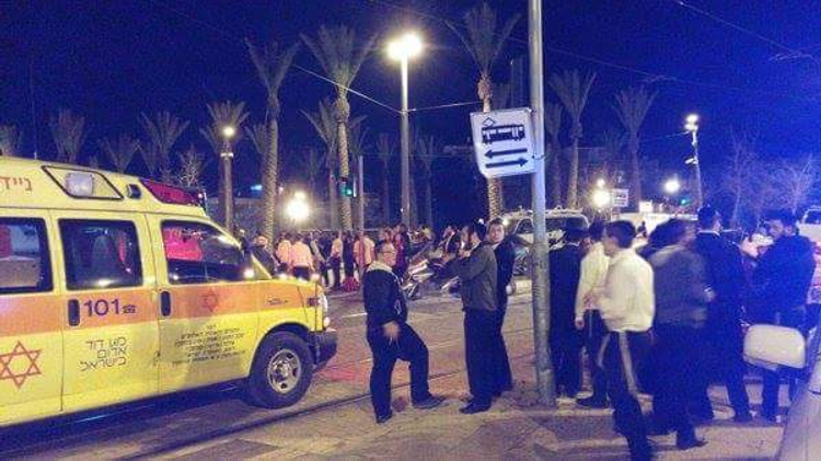 Magen David Adom arrive to the scene of am attempted shooting attack at Damascus Gate in Jerusalem, February 14, 2016
