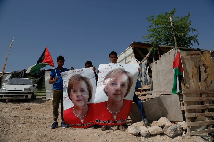 Merkel begins visit to Israel with Iran, Palestinians on agenda