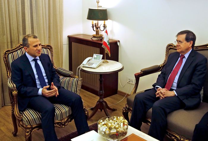 Lebanon to prevent Israel from building border wall Lebanon to prevent Israel from building border wall