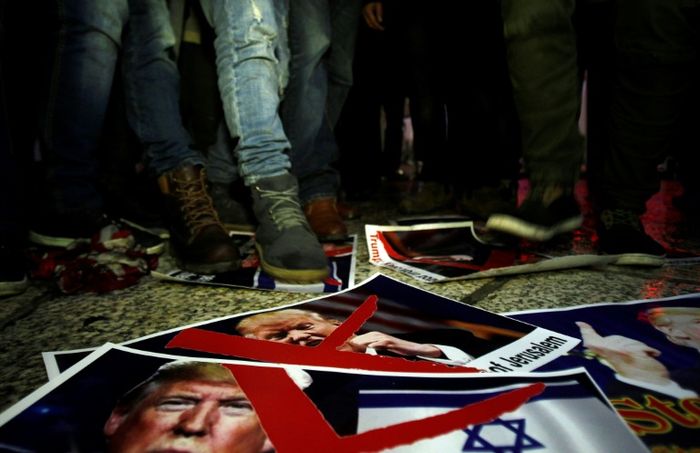 Israel arrests 20 Palestinians involved in lynch attempt on Israeli children Israel arrests 20 Palestinians involved in lynch attempt on Israeli children