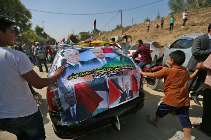 Palestinian government meets in Gaza for first time since 2014