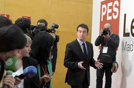 French Prime minister Manuel Valls answers journalists' questions during the PES leaders meeting in Madrid, on February 21, 2015 - Gerard Julien (AFP) Gerard Julien (AFP)