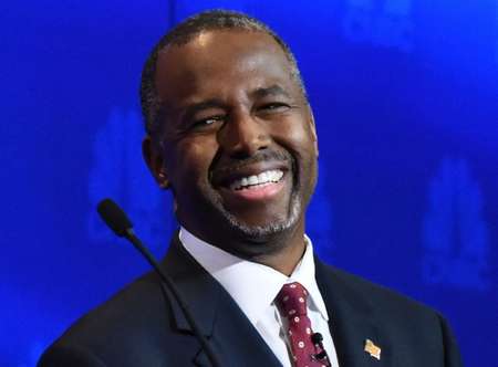 Ben Carson lors d'un débat TV entre les candidats à la primaire républicaine le 28 octobre 2015 à Boulder au Colorado  ( ROBYN BECK (AFP) )