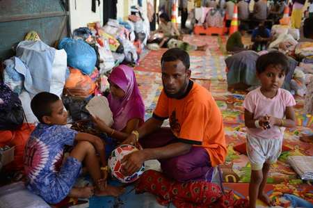 Indonésie: 102 migrants secourus par des pêcheurs