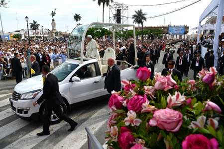 Pope Francis at the Cathedral of Trujillo in the northwestern Peruvian city ( Vincenzo PINTO (AFP) )