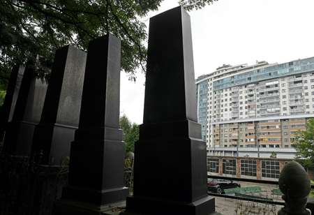 Today the cemetery is still in operation, with around 20 burials each year ( JANEK SKARZYNSKI (AFP) )