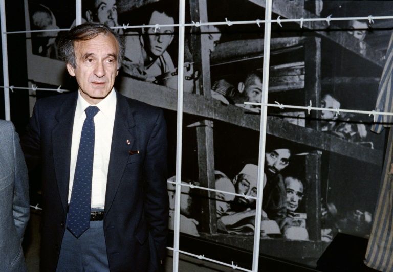 Résultat de recherche d'images pour "elie wiesel une rue à new york"