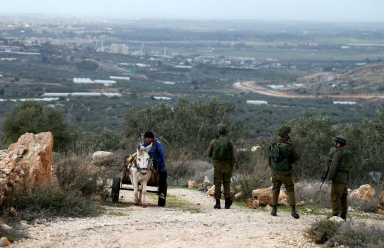 Israeli troops kill 2 Palestinians in West Bank clashes