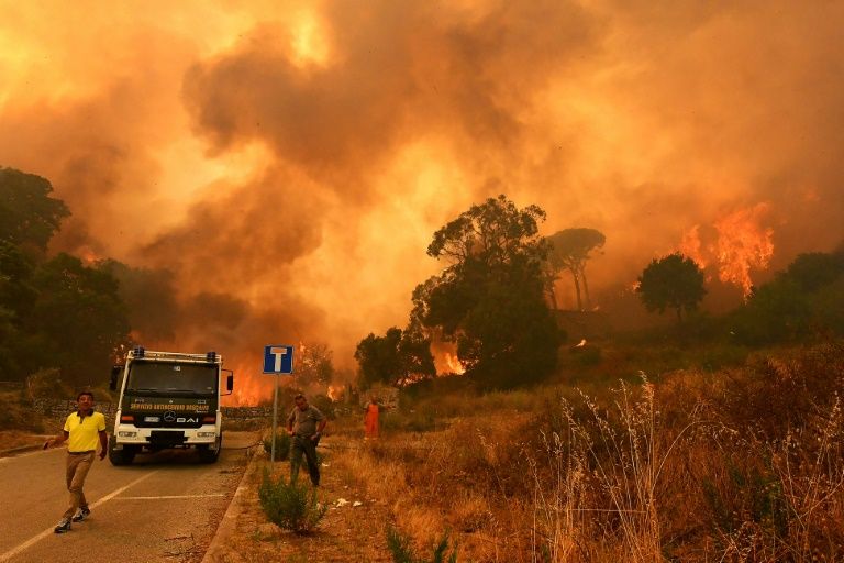 Italy arrests 15 firefighters for setting own fires, faking blazes Italy arrests 15 firefighters for setting own fires, faking blazes