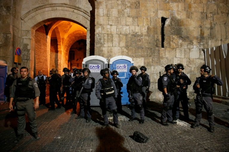Temple Mount crisis: Israel decides to remove metal detectors