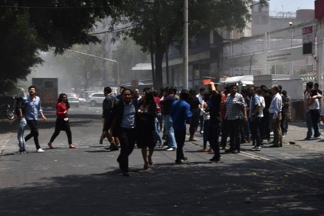 Un puissant séisme secoue Mexico, au moins deux morts