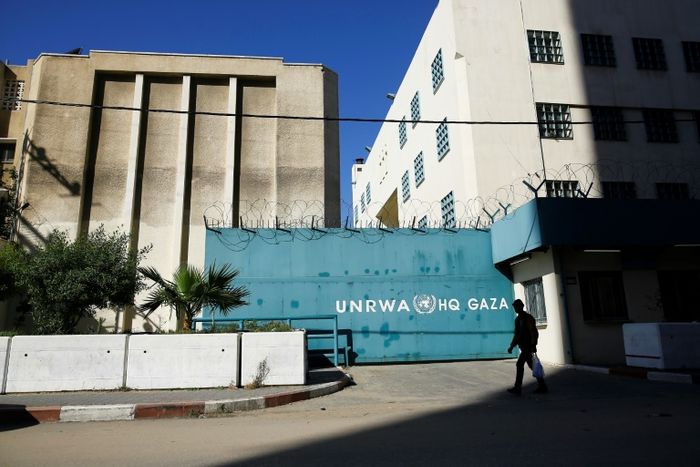 Photo du bâtiment principal dans la bande de Gaza de l'agence de l'ONU pour les réfugiés palestiniens au Proche-Orient (UNRWA), prise le 8 janvier 2018 MOHAMMED ABED (AFP/Archives)
