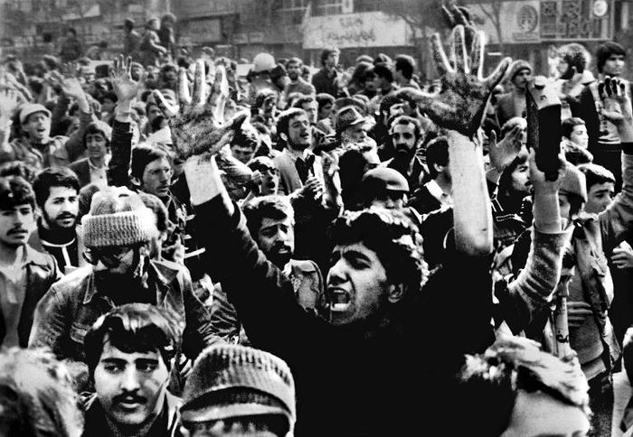 Plyajda jinsiy aloqa video Anna Nikol Smit osmonopar binoda yalangoch holda