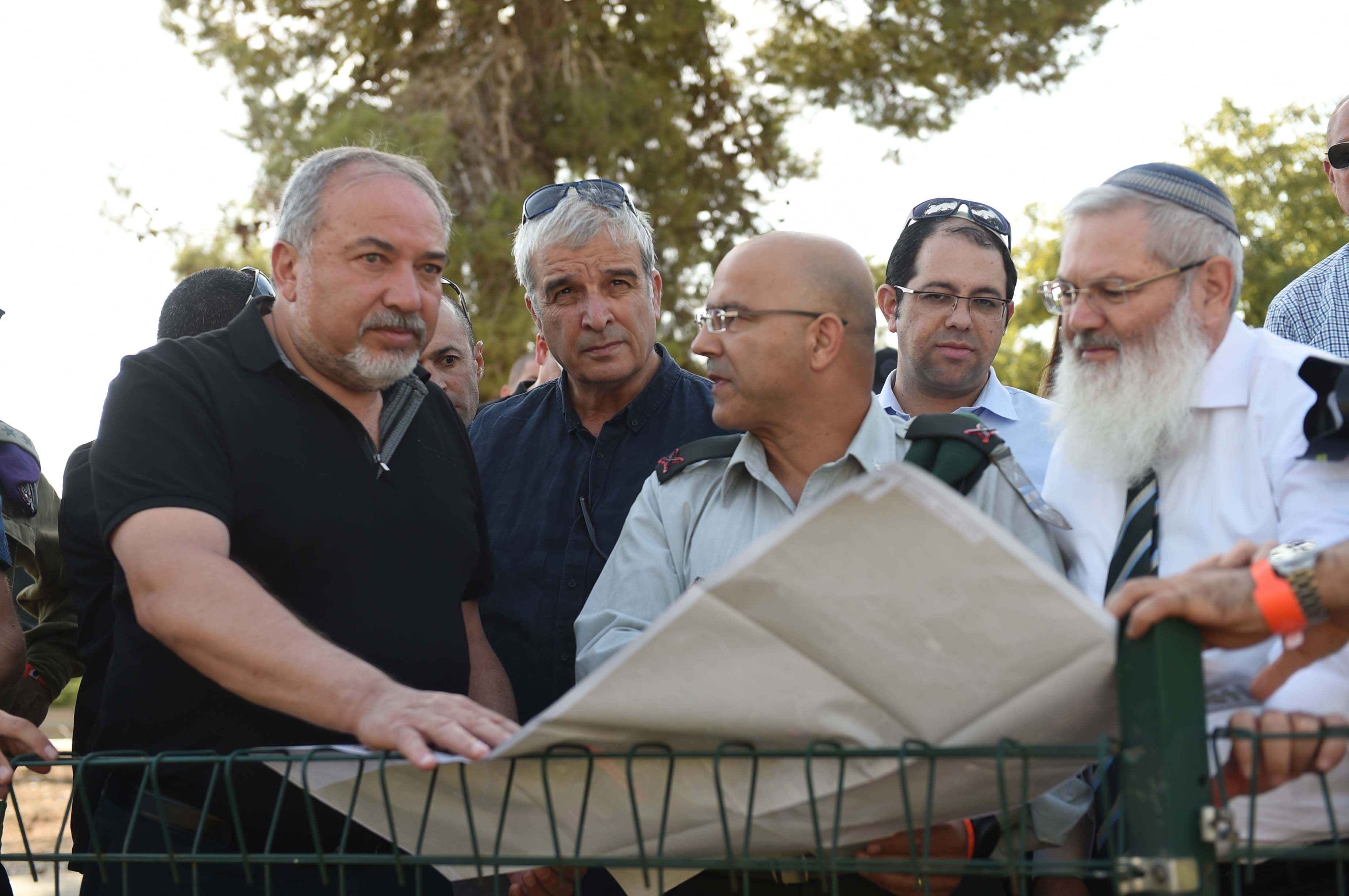 Liberman Studies Strategy To Legalize Israeli Outposts In The West Bank ...