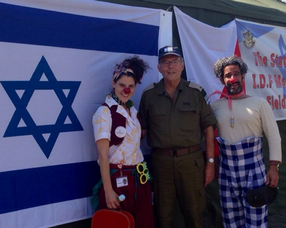 Israeli medical clowns from the 