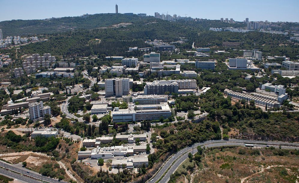 Wikipédia Le campus du Technion sur le versant du Mont Carmel à Haïfa