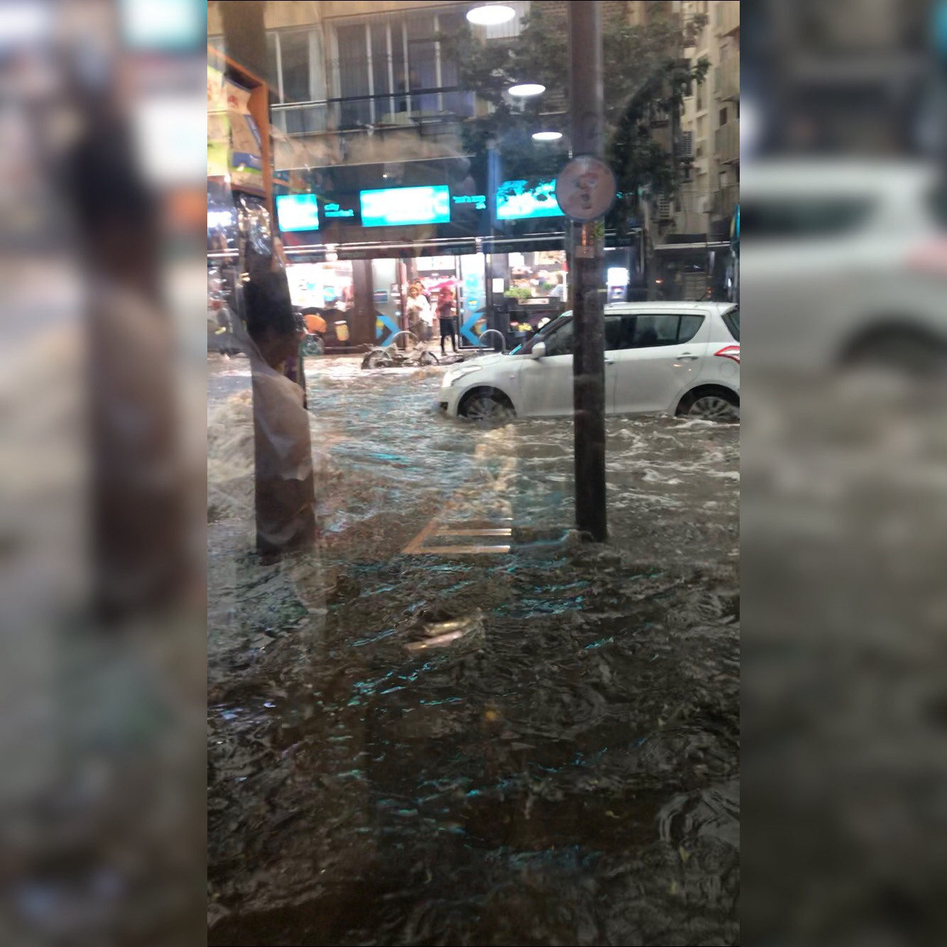Israel’s Wintry Weather Continues As Thunderstorms Bring Flooding - I24NEWS