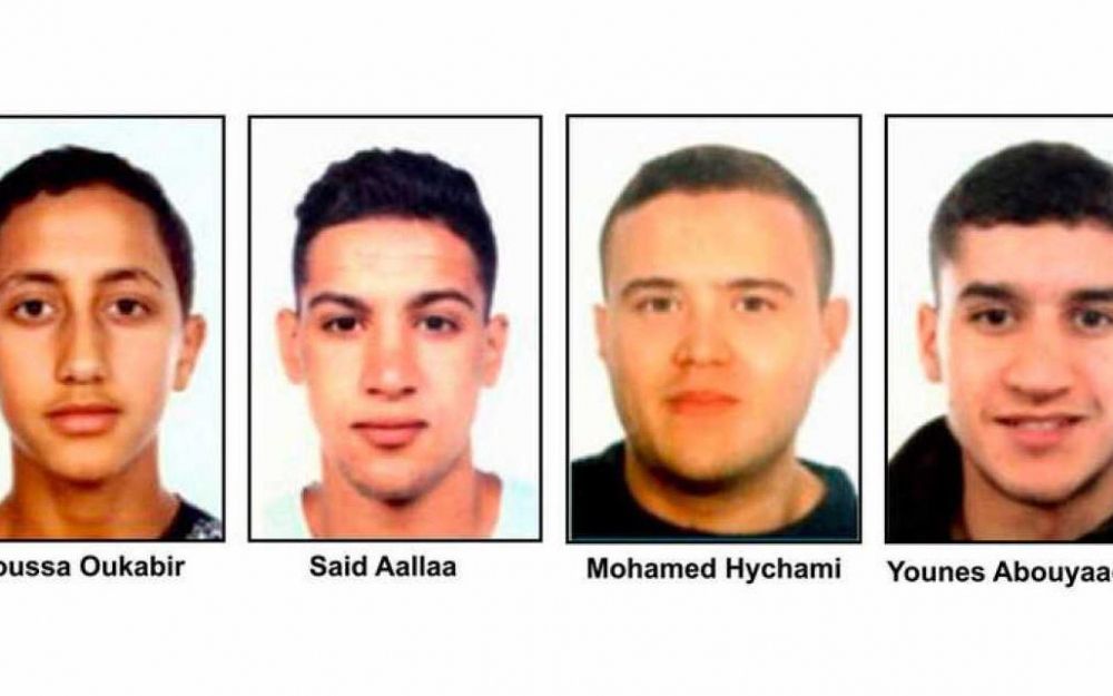 Les corps de trois jeunes Marocains (Moussa Oukabir, Saïd Aallaa et Mohamed Hychami, respectivement âgés de 17, 18 et 24 ans), ont été identifiés.