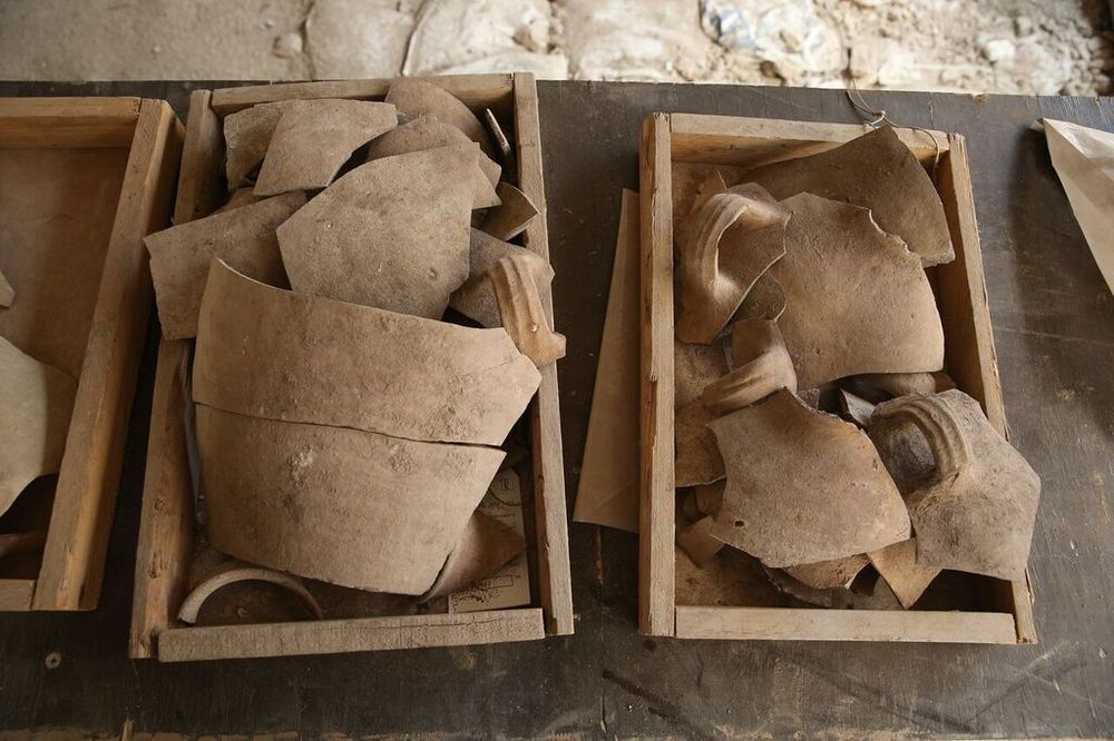 Shattered jugs attesting to Jerusalem's destruction