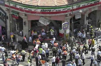 L'attentat de la pizzeria Sbarro est un attentat-suicide perpétré le 9 août 2001 à Jérusalem