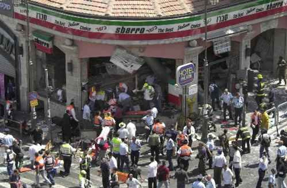 According to the Israeli copyright law 27A Illustration - L'attentat de la pizzeria Sbarro est un attentat-suicide qui avait fait fait 16 morts, le 9 août 2001 à Jérusalem