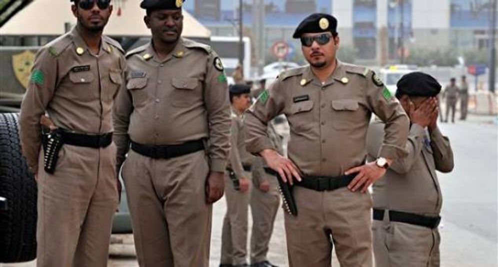 Le gouvernement saoudien a décidé de réduire les pouvoirs de la police religieuse, qui est régulièrement critiquée pour son zèle à faire respecter avec fermeté la loi islamique