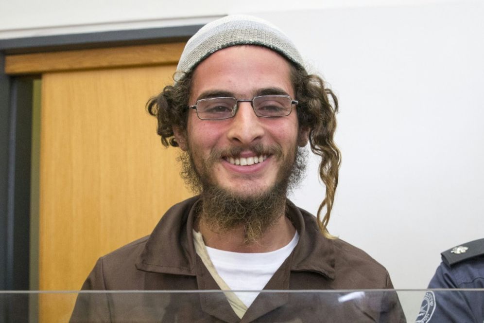 JACK GUEZ (AFP) Meïr Ettinger, présenté à la cour de justice d'Israël à Nazaret, le 4 août 2015, le lendemain de son arrestation en raison de ses activités au sein d'une organisation juive extrémiste