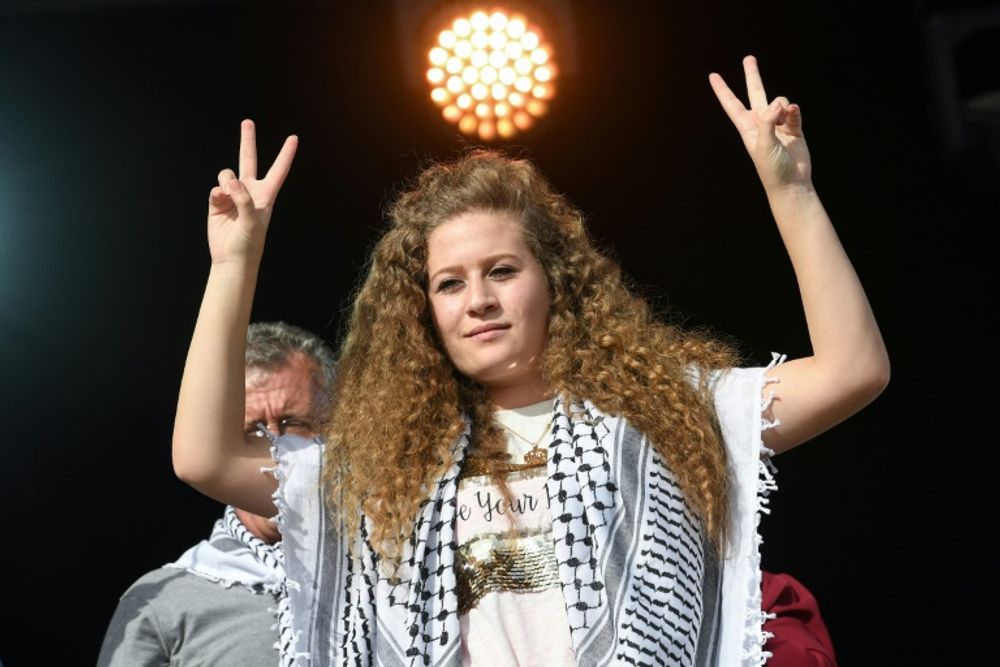 La militante palestinienne Ahed Tamimi à la Fête de l'Humanité, à La Cournbeuve (Seine-Saint-Denis), le 16 septembre 2018