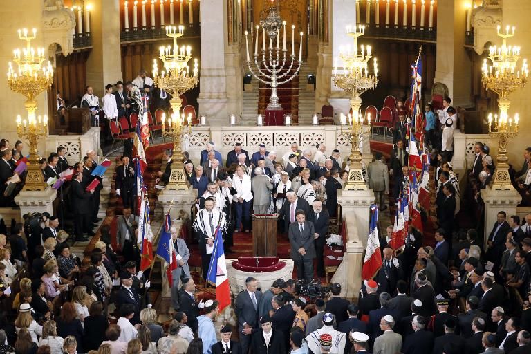 Cabu Dessins De La Rafle Du Vel D'hiv France/Nouvel An Juif: "la Vie Continue" Pour Une Communauté Éprouvée