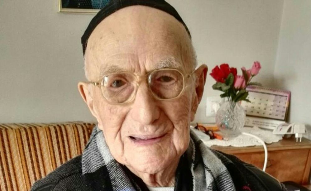 Israeli Holocaust Survivor Is Named World's Oldest Man - i24NEWS