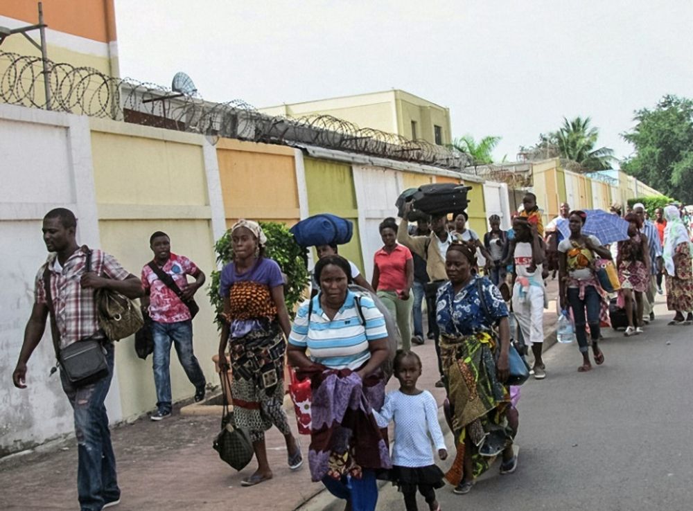 Congo brazzaville. Конго Браззавиль. Киншаса и Браззавиль Конго. Республика Конго Браззавиль. Республика Конго столица Браззавиль.