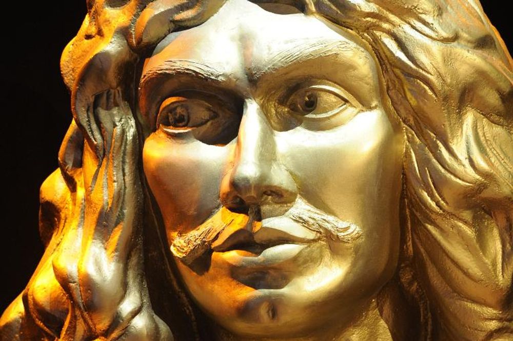 Le buste de Molière, ici photographié le 26 avril 2014, préside à la cérémonie des Molières du théatre qui récompense les meilleures productions de théatre de l'année lundi 2 juin à Paris