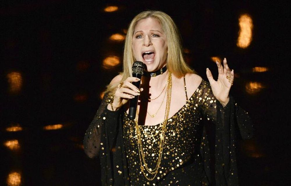 Barbra Streisand contacted Tim Cook over Apple's name pronunciation, Entertainment