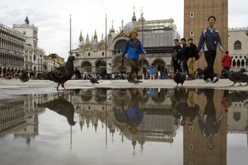 The mayor of Venice has warned of tense relations between residents and tourists because of high visitor numbers to the city