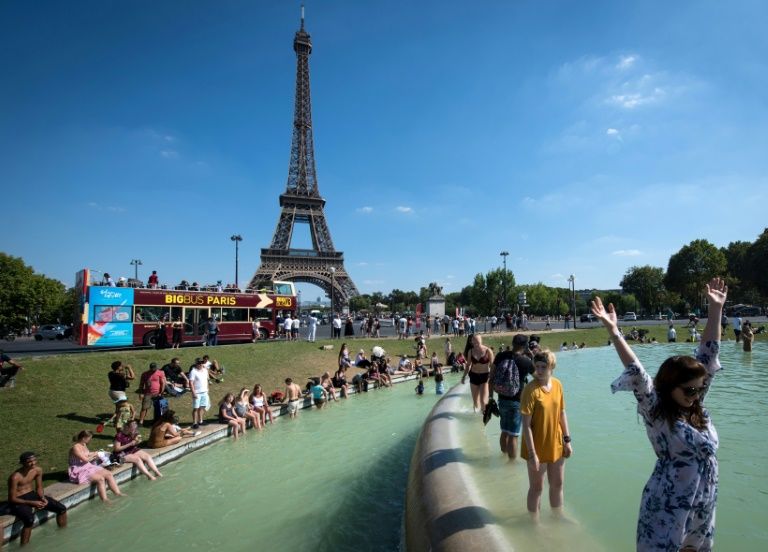 Paris : La Tour Eiffel retrouve ses visiteurs d'avant Covid