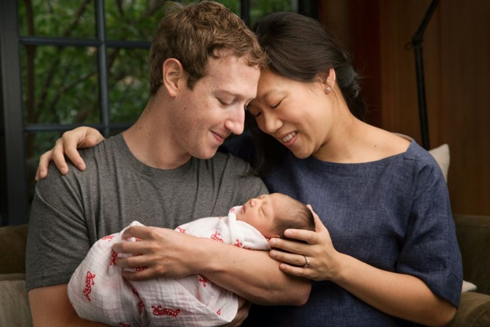 Facebook CEO Mark Zuckerberg and his wife Priscilla hold their baby daughter Maxima