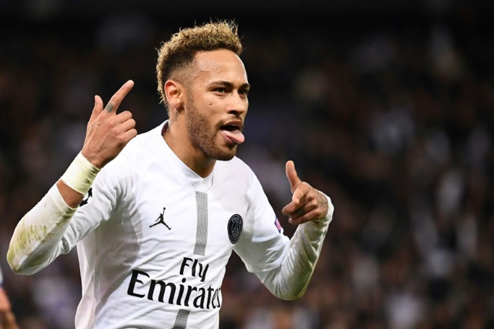 PSG superstar Neymar offered to European giants by his dad in