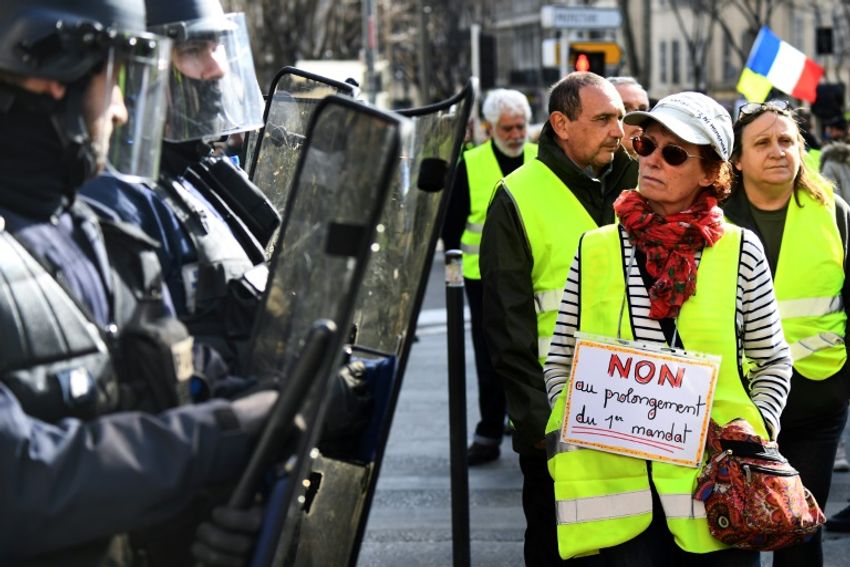 I24news France Des Centaines De Gilets Jaunes Pour Un