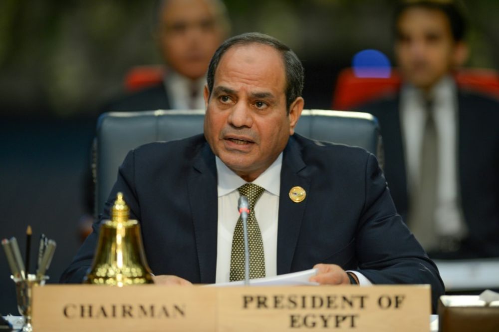 Le président égyptien Abdel Fattah al-Sissi donne un discours à l'ouverture du sommet entre l'Union européenne et la Ligue arabe à Charm el-Cheikh (Egypte), le 24 février 2019
