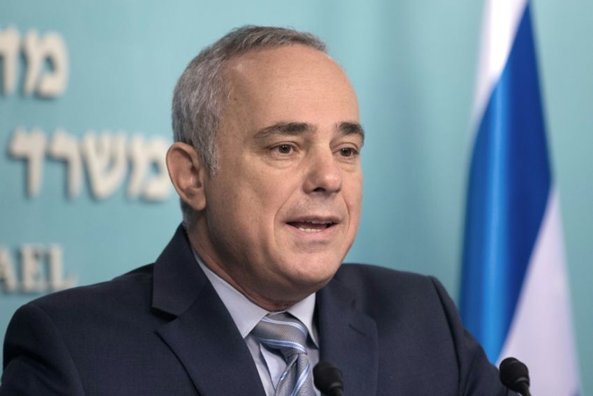 Yuval Steinitz, the Israeli Energy Minister, talks to the press at the prime minister's office in Jerusalem on August 13, 2015