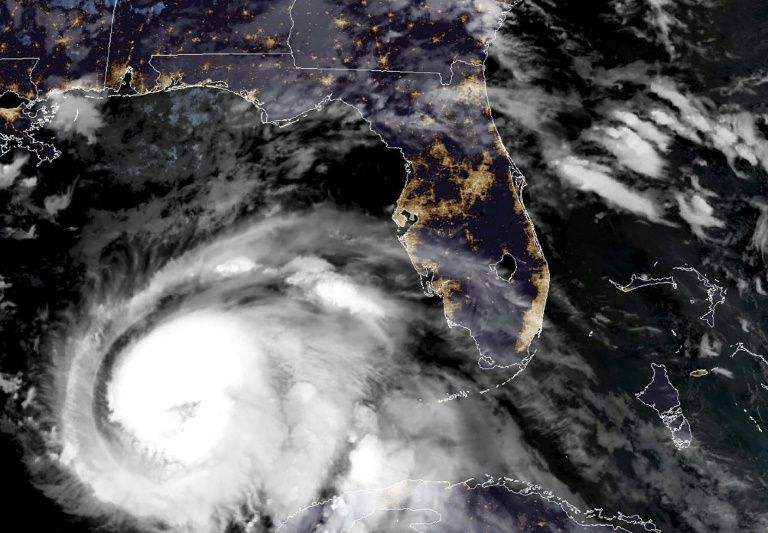 I24NEWS - Florida Braces For Impact As 'extremely Dangerous' Hurricane ...