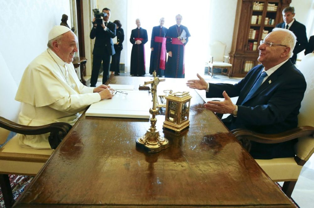 Pope Francis and Israel's President Reuven Rivlin meet during a private audience in the Pontiff's private library at the Vatican, on September 3, 2015