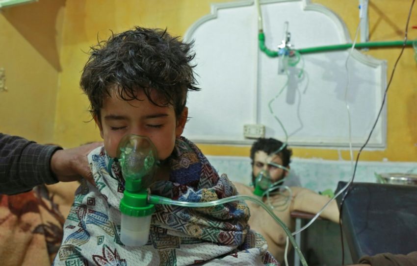 Illustration - Des enfants syriens soignés après une attaque chimique sur le village d'al-Shifuniyah dans la région de la Ghouta, le 25 février 2018